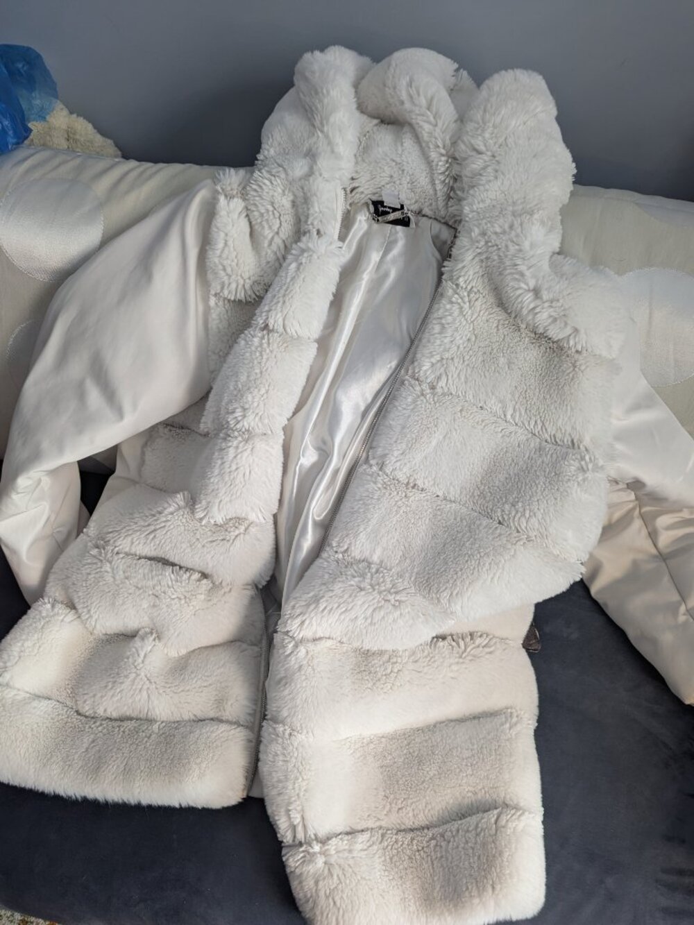 Joseph Ribkoff cream coat - Picture 9 of 11